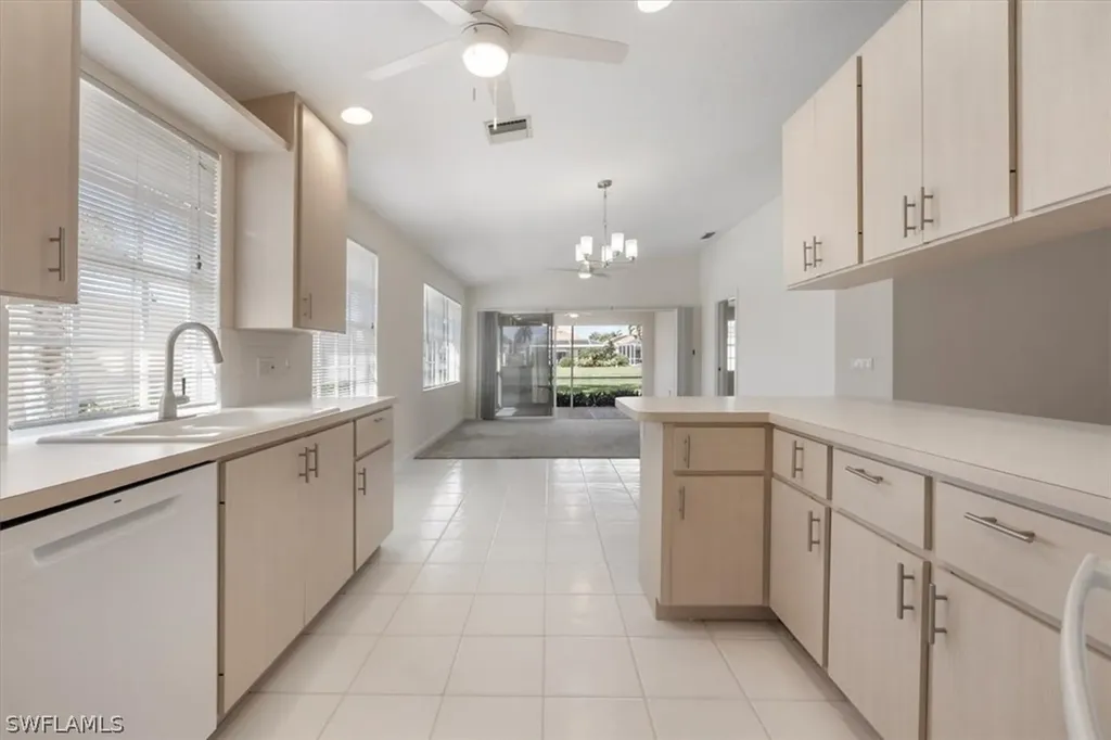 3575 El Verdado Court Naples FL 34109