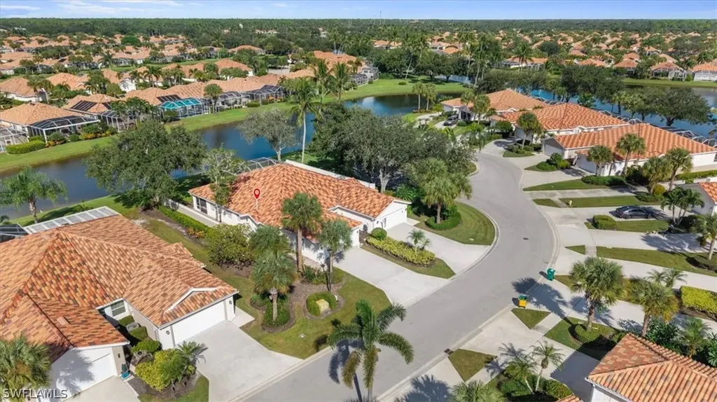 3575 El Verdado Court Naples FL 34109