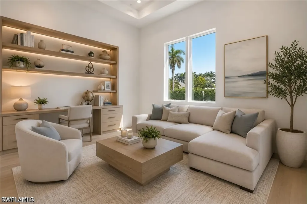 623 Park Shore Drive Naples FL 34103
