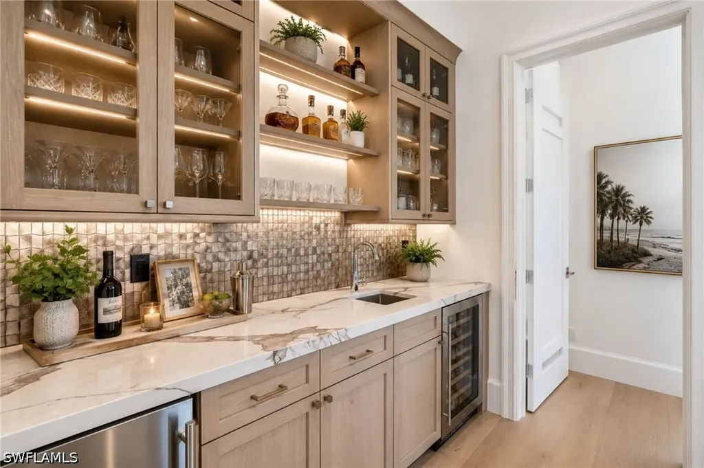 623 Park Shore Drive Naples FL 34103