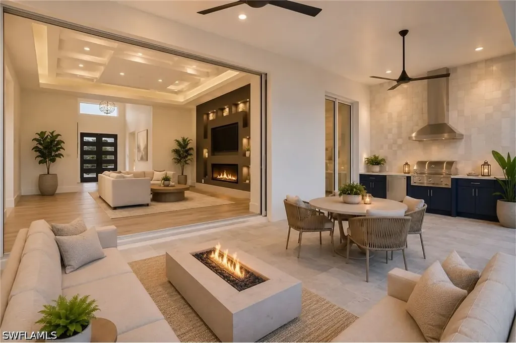 623 Park Shore Drive Naples FL 34103