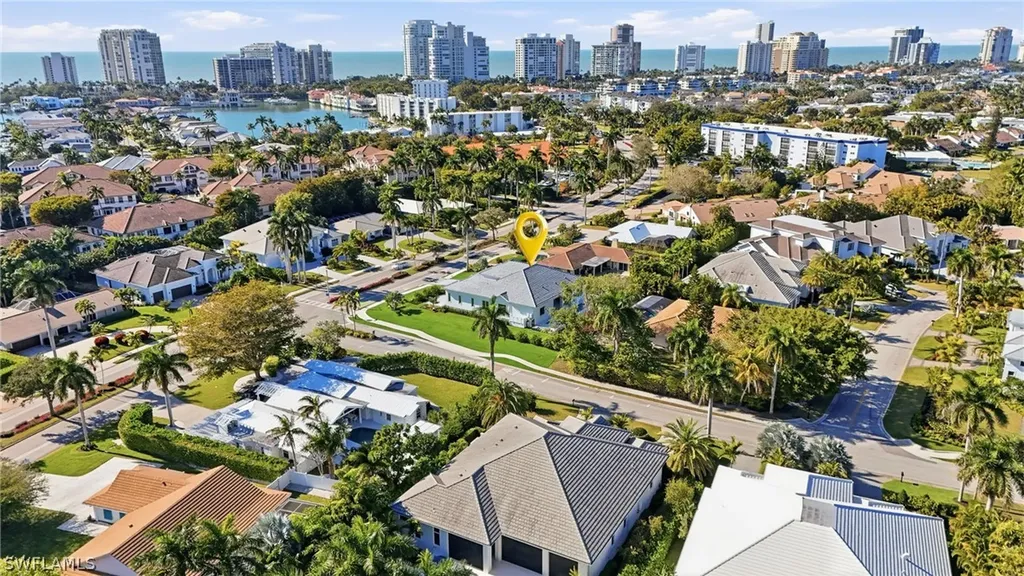 623 Park Shore Drive Naples FL 34103