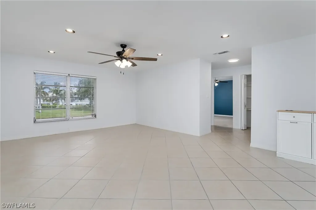 180 Cypress Way E Naples FL 34110