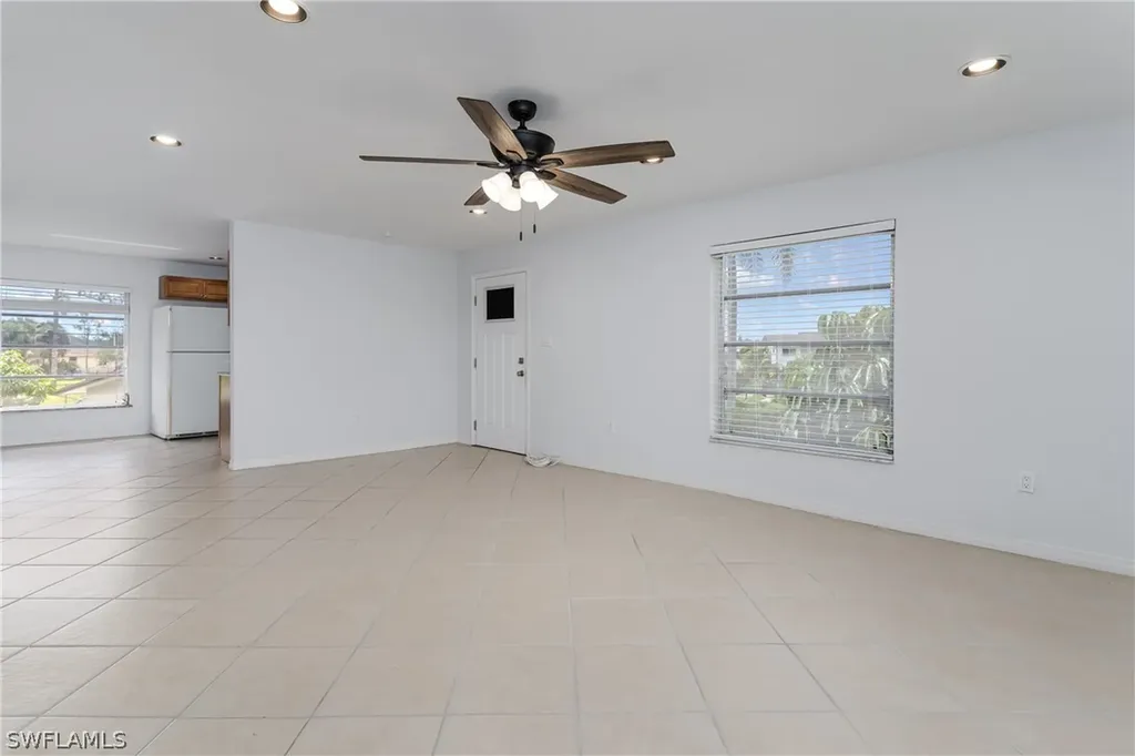 180 Cypress Way E Naples FL 34110