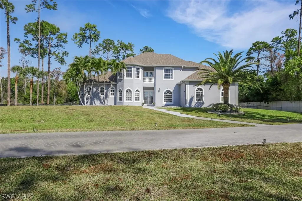6181 Hidden Oaks Lane Naples FL 34119