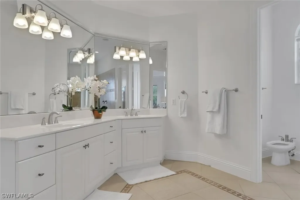 6181 Hidden Oaks Lane Naples FL 34119