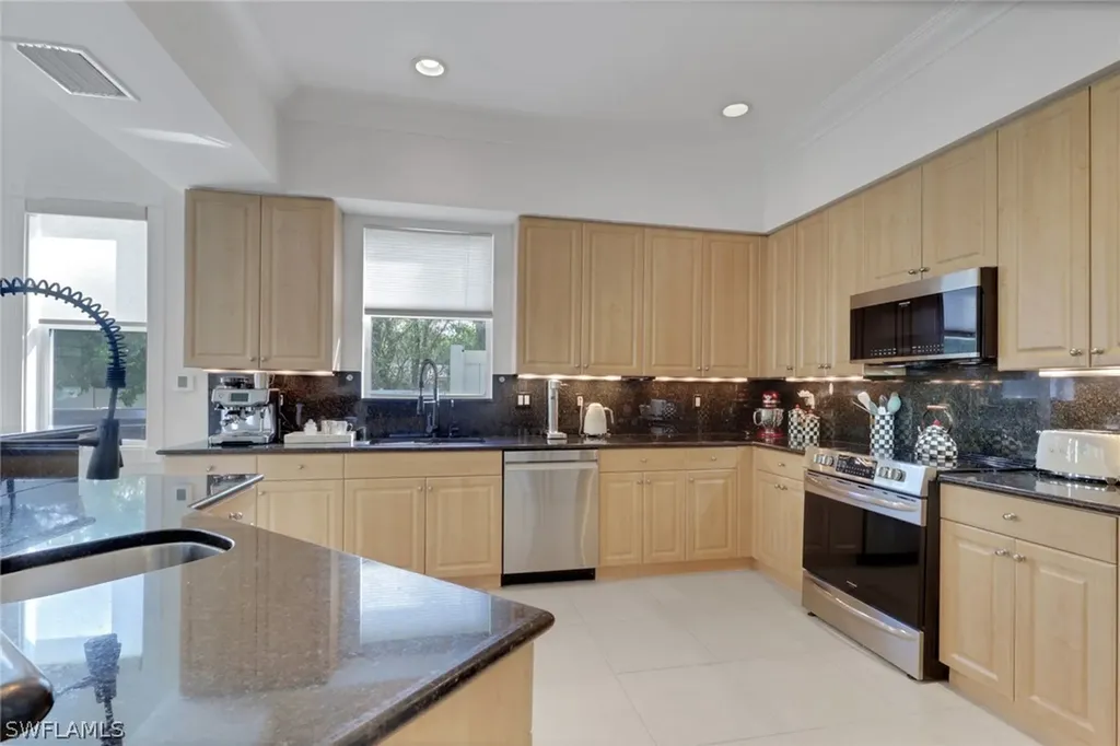 6181 Hidden Oaks Lane Naples FL 34119