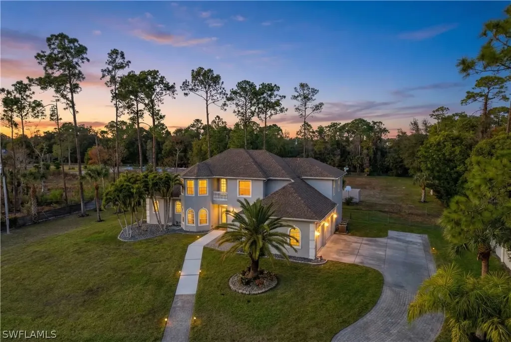 6181 Hidden Oaks Lane Naples FL 34119