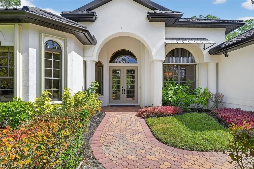 2360 19th Street SW Naples FL 34117