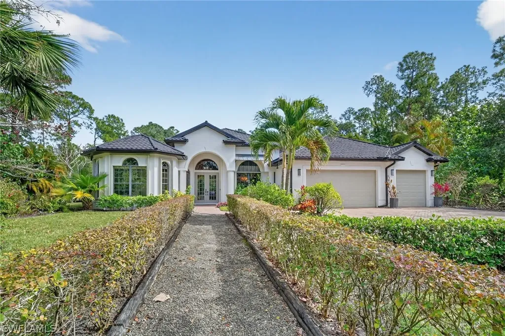 2360 19th Street SW Naples FL 34117
