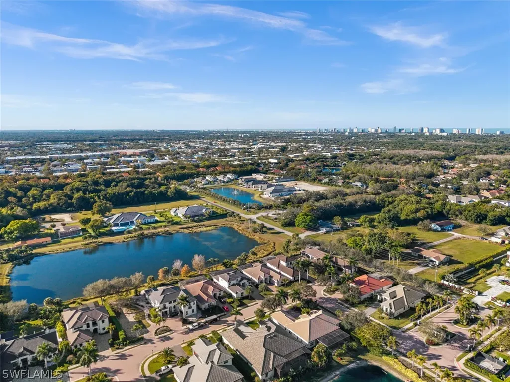 6821 Il Regalo Circle Naples FL 34109