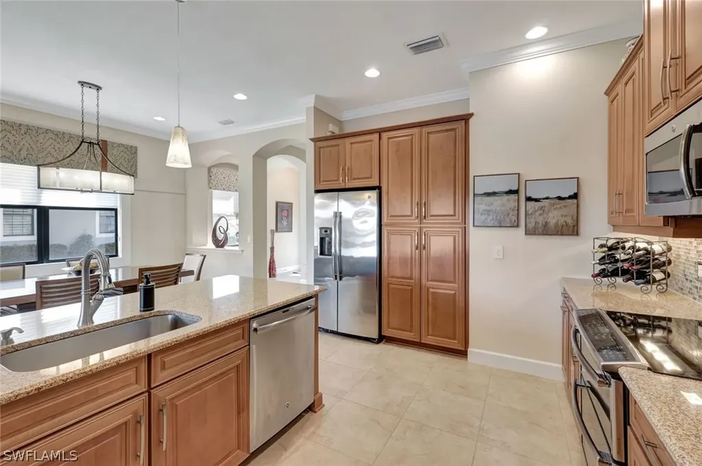 9142 Isla Bella Circle Bonita Springs FL 34135