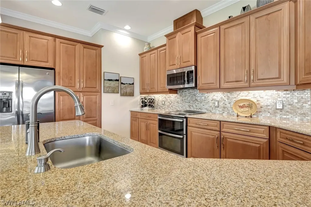9142 Isla Bella Circle Bonita Springs FL 34135