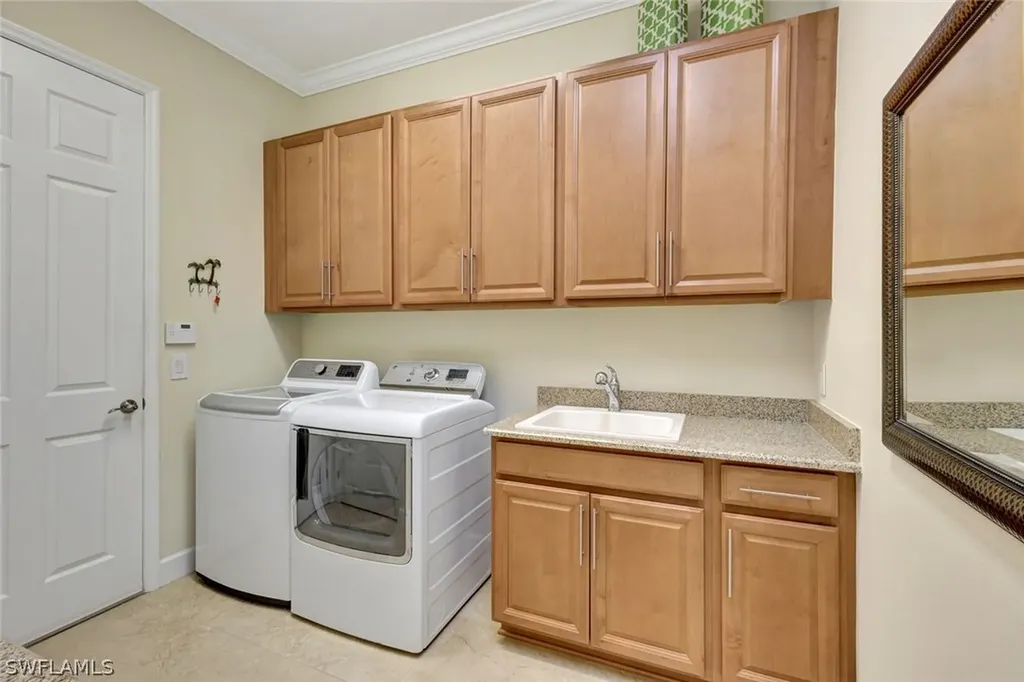 9142 Isla Bella Circle Bonita Springs FL 34135