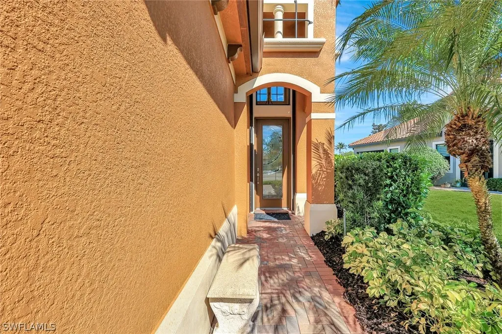 9142 Isla Bella Circle Bonita Springs FL 34135