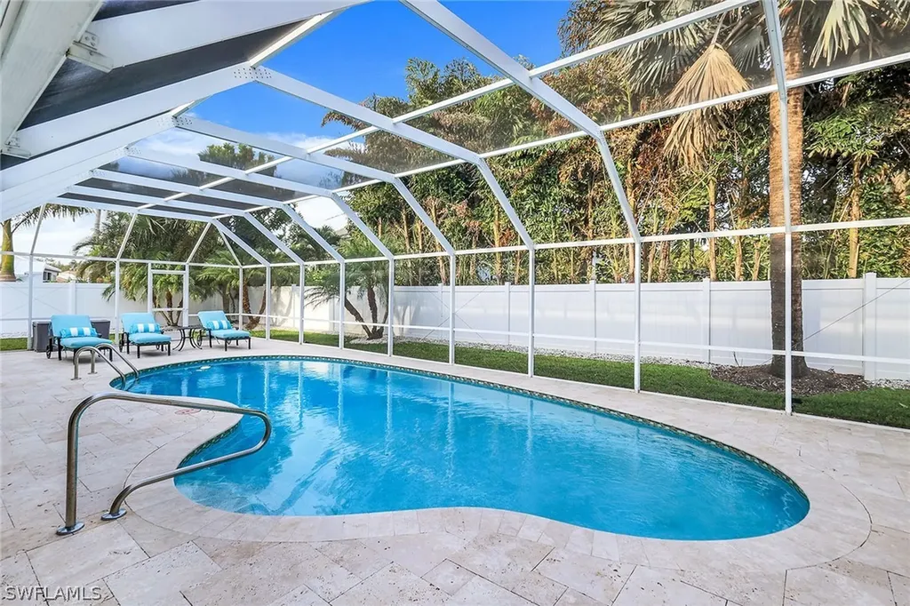 655 Park Shore Drive Naples FL 34103