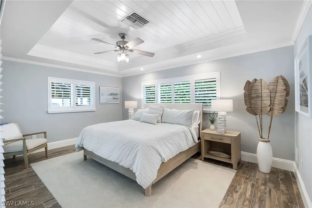 655 Park Shore Drive Naples FL 34103