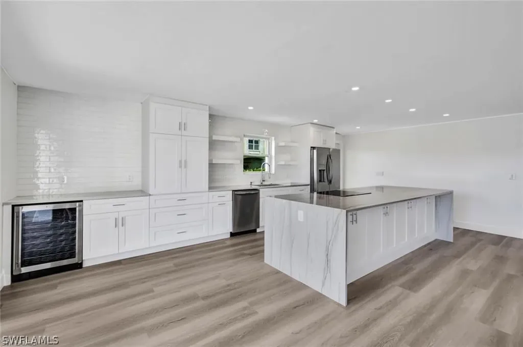 1910 Gulf Shore Boulevard N Naples FL 34102