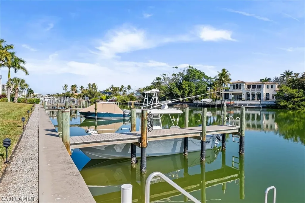 1910 Gulf Shore Boulevard N Naples FL 34102