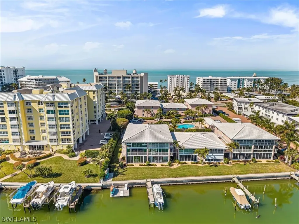 1910 Gulf Shore Boulevard N Naples FL 34102