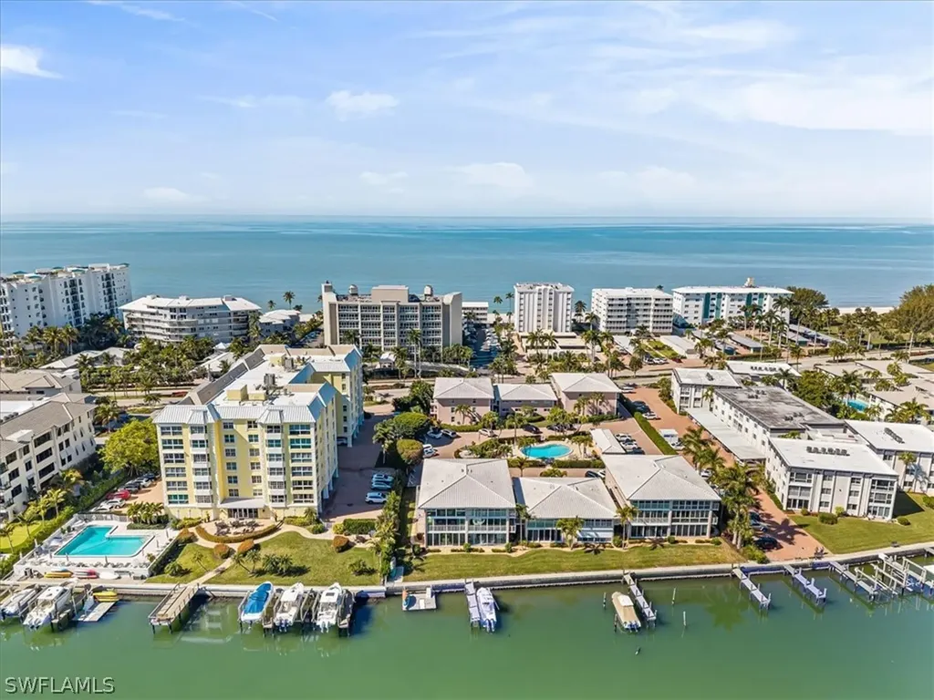 1910 Gulf Shore Boulevard N Naples FL 34102