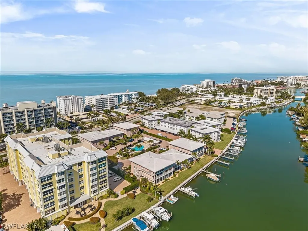 1910 Gulf Shore Boulevard N Naples FL 34102