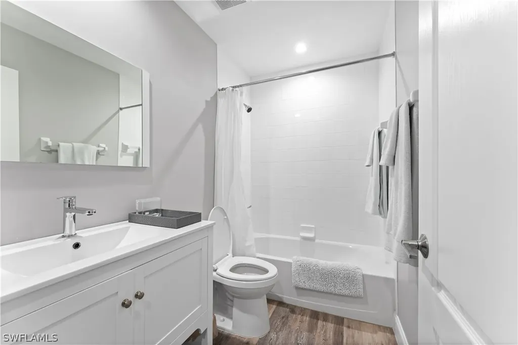 8420 Naples Heritage Drive Naples FL 34112