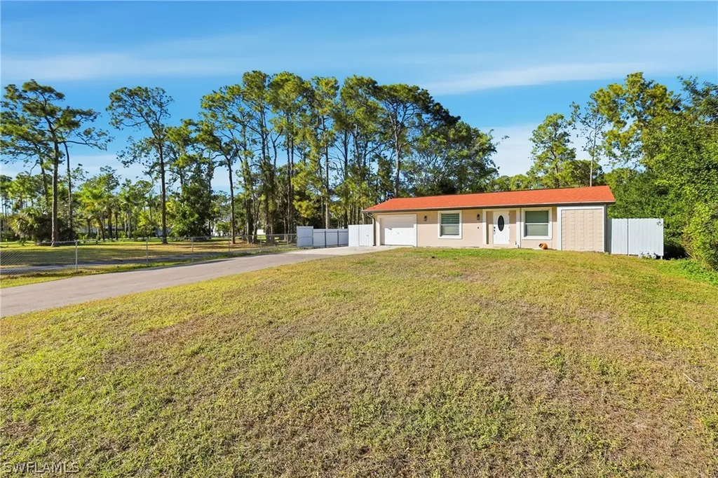 6005 Star Grass Lane Naples FL 34116
