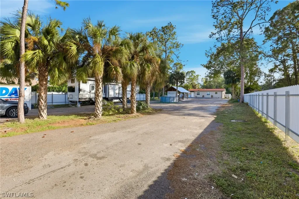 6005 Star Grass Lane Naples FL 34116