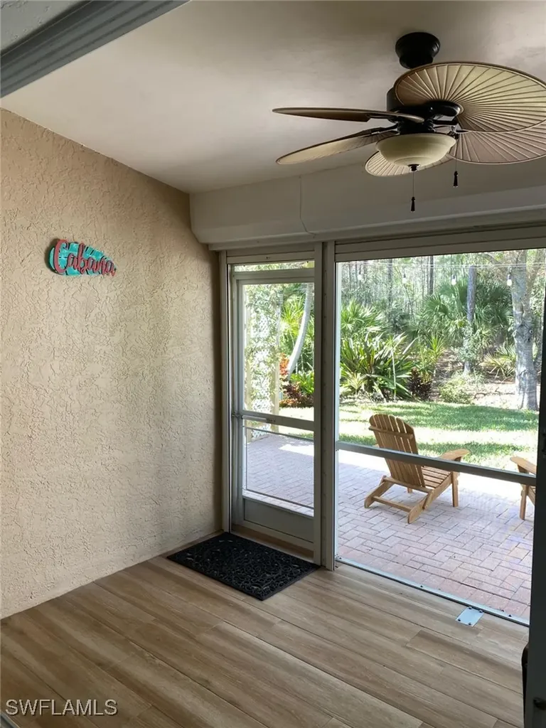 5301 Whitten Drive Naples FL 34104