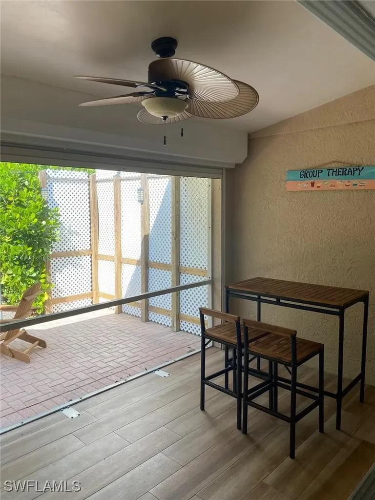 5301 Whitten Drive Naples FL 34104