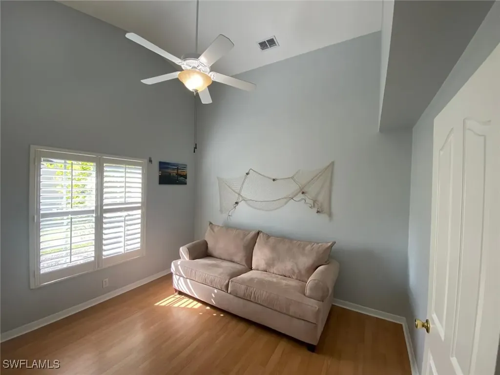 5301 Whitten Drive Naples FL 34104