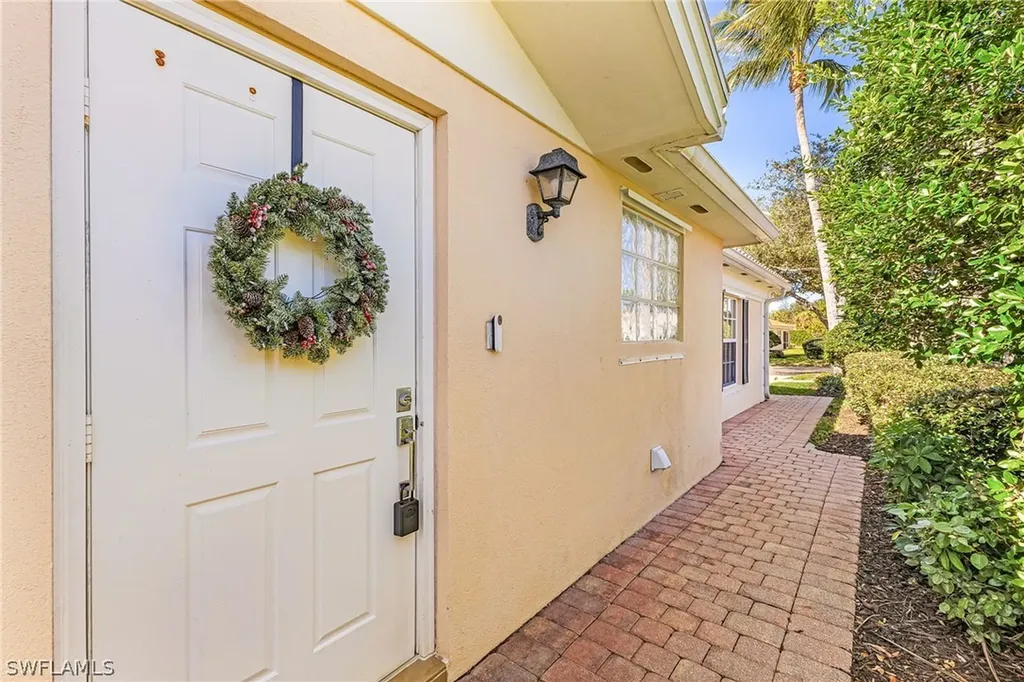 4852 Lasqueti Way Naples FL 34119