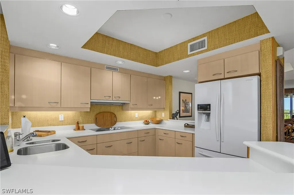 7225 Pelican Bay Boulevard Naples FL 34108