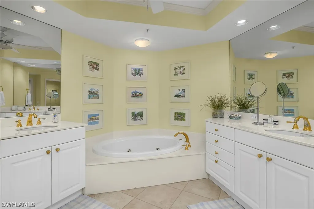 7225 Pelican Bay Boulevard Naples FL 34108
