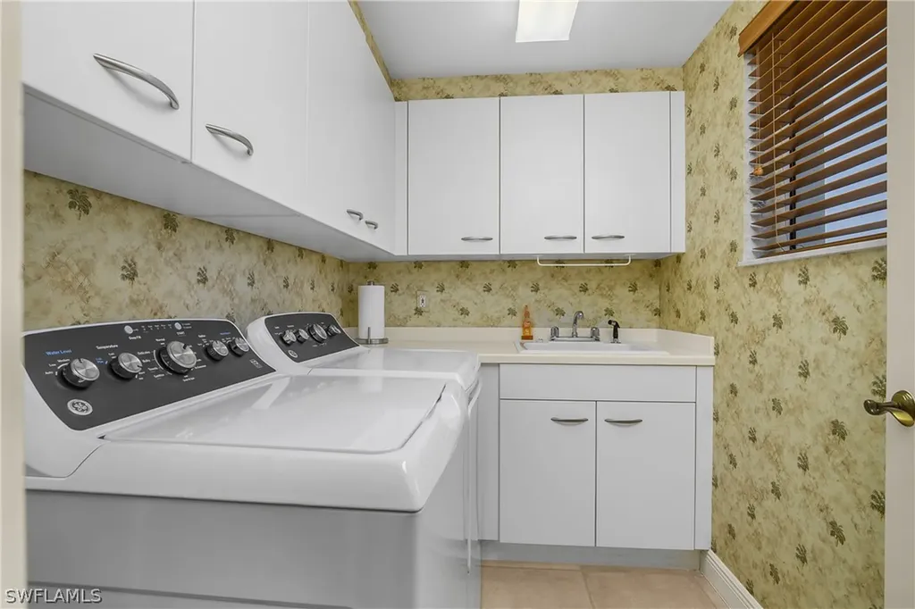 7225 Pelican Bay Boulevard Naples FL 34108