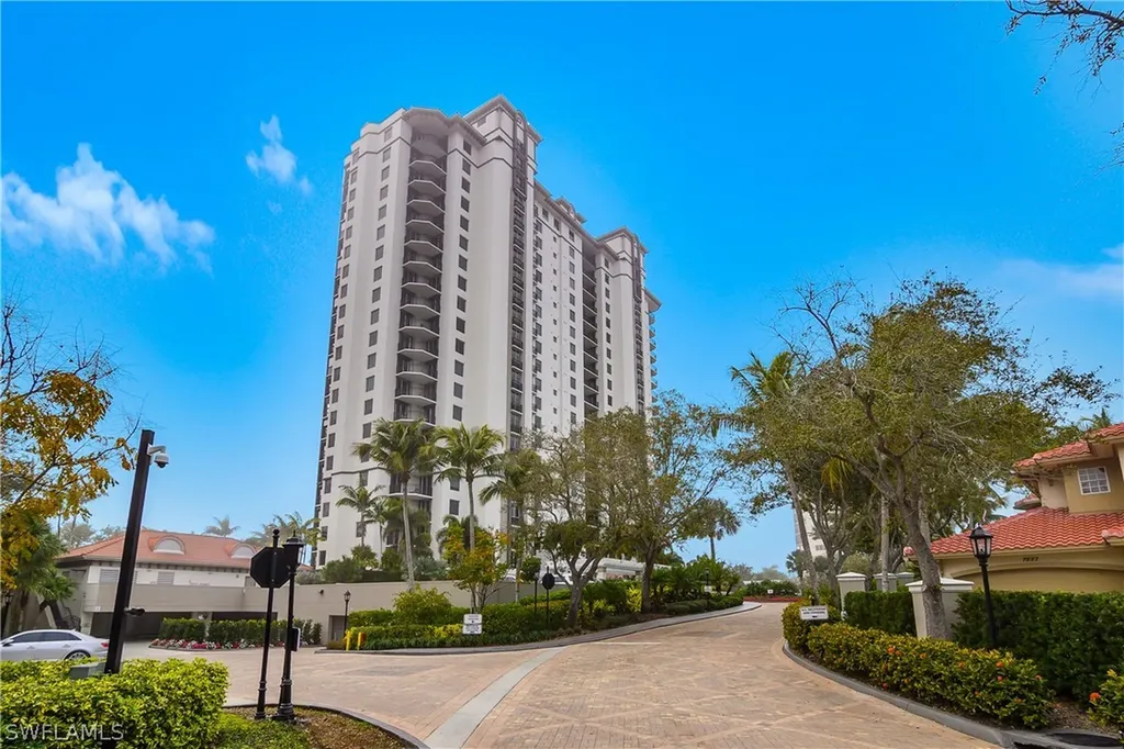 7225 Pelican Bay Boulevard Naples FL 34108