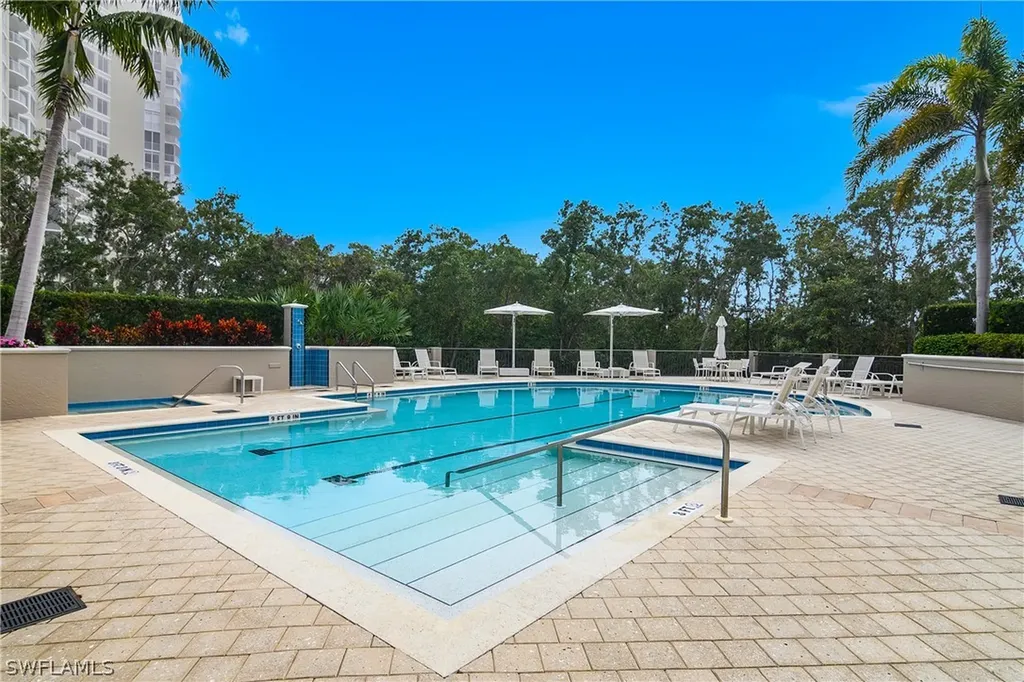 7225 Pelican Bay Boulevard Naples FL 34108