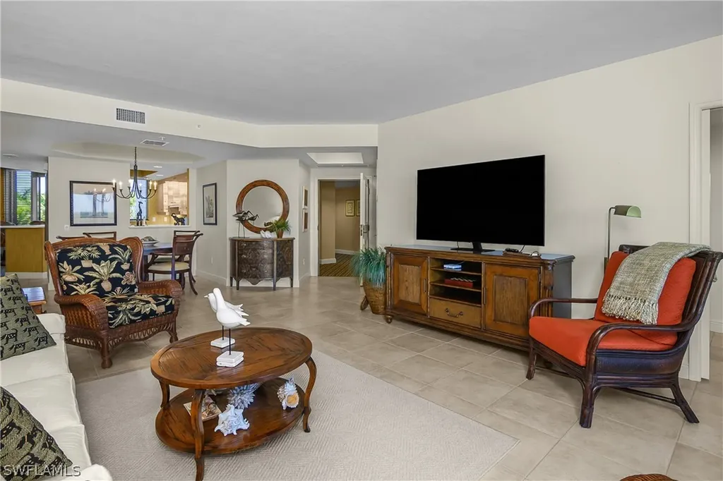 7225 Pelican Bay Boulevard Naples FL 34108