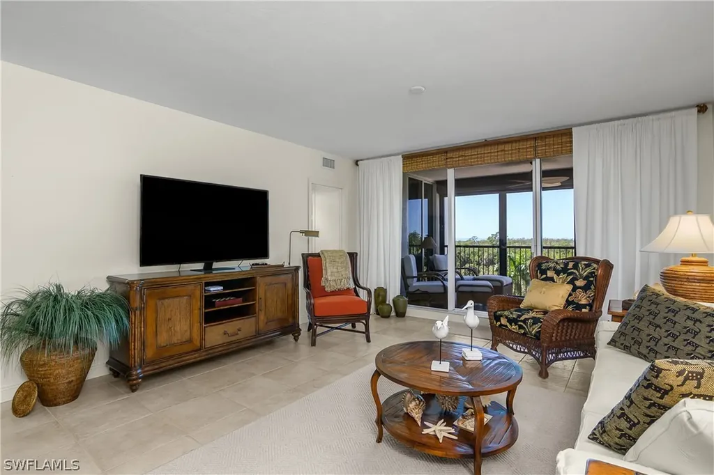 7225 Pelican Bay Boulevard Naples FL 34108