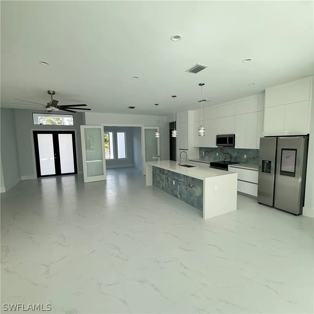 3302 64th NE Avenue Naples FL 34120