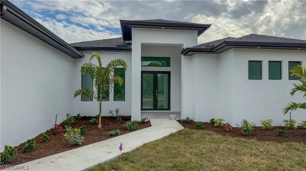 3302 64th NE Avenue Naples FL 34120