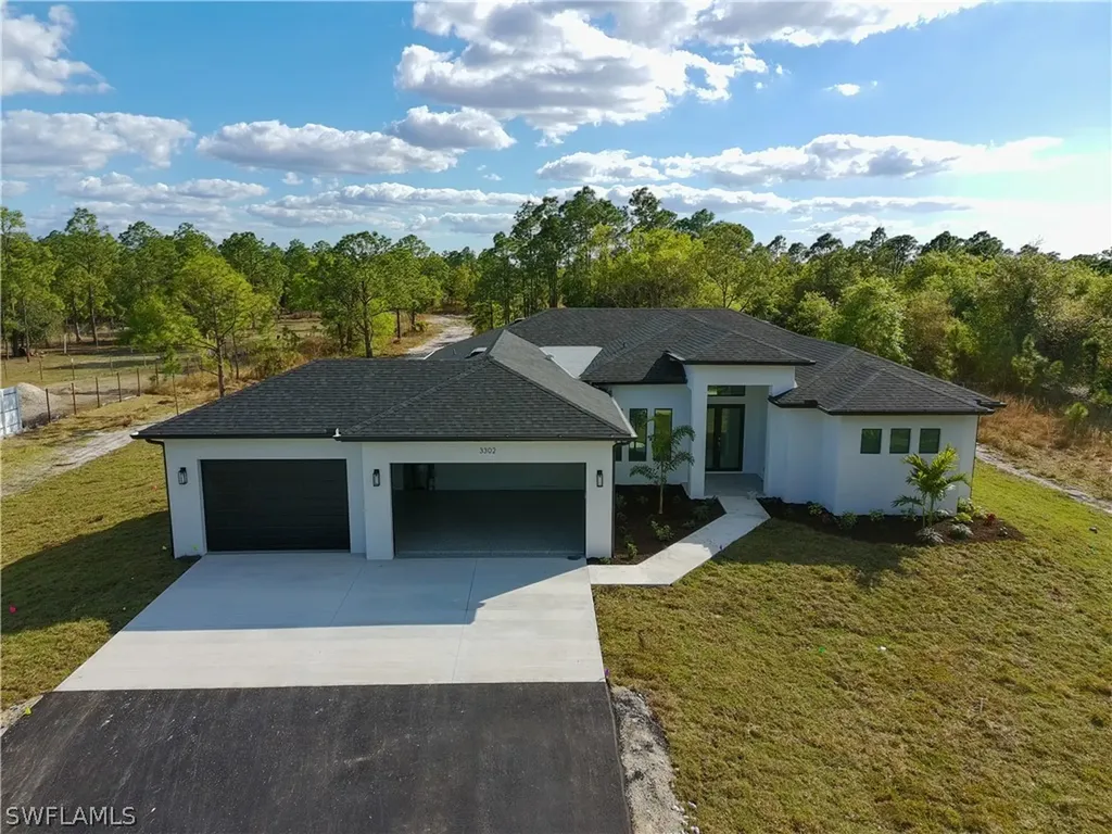 3302 64th NE Avenue Naples FL 34120
