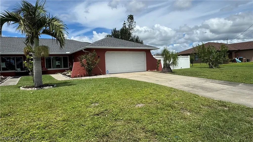 913/915 Mohawk Parkway Cape Coral FL 33914