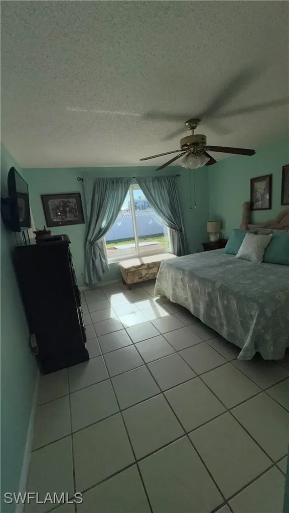 913/915 Mohawk Parkway Cape Coral FL 33914