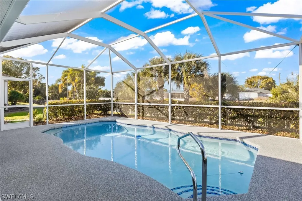 9346 Palm Island Circle North Fort Myers FL 33903