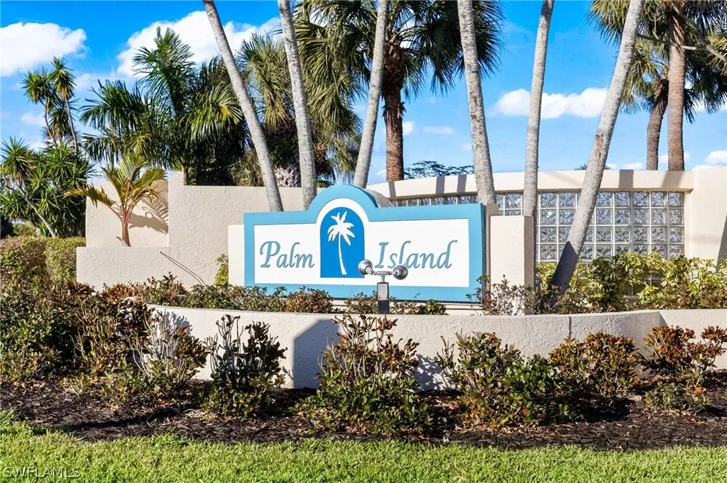 9346 Palm Island Circle North Fort Myers FL 33903