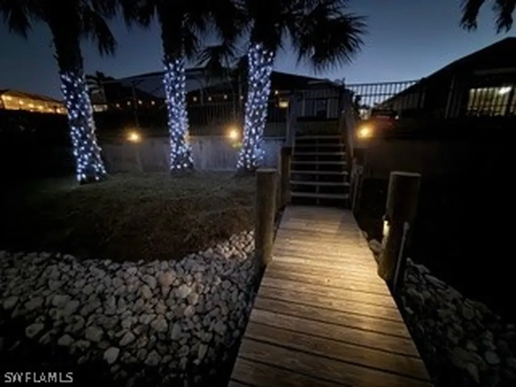 9346 Palm Island Circle North Fort Myers FL 33903