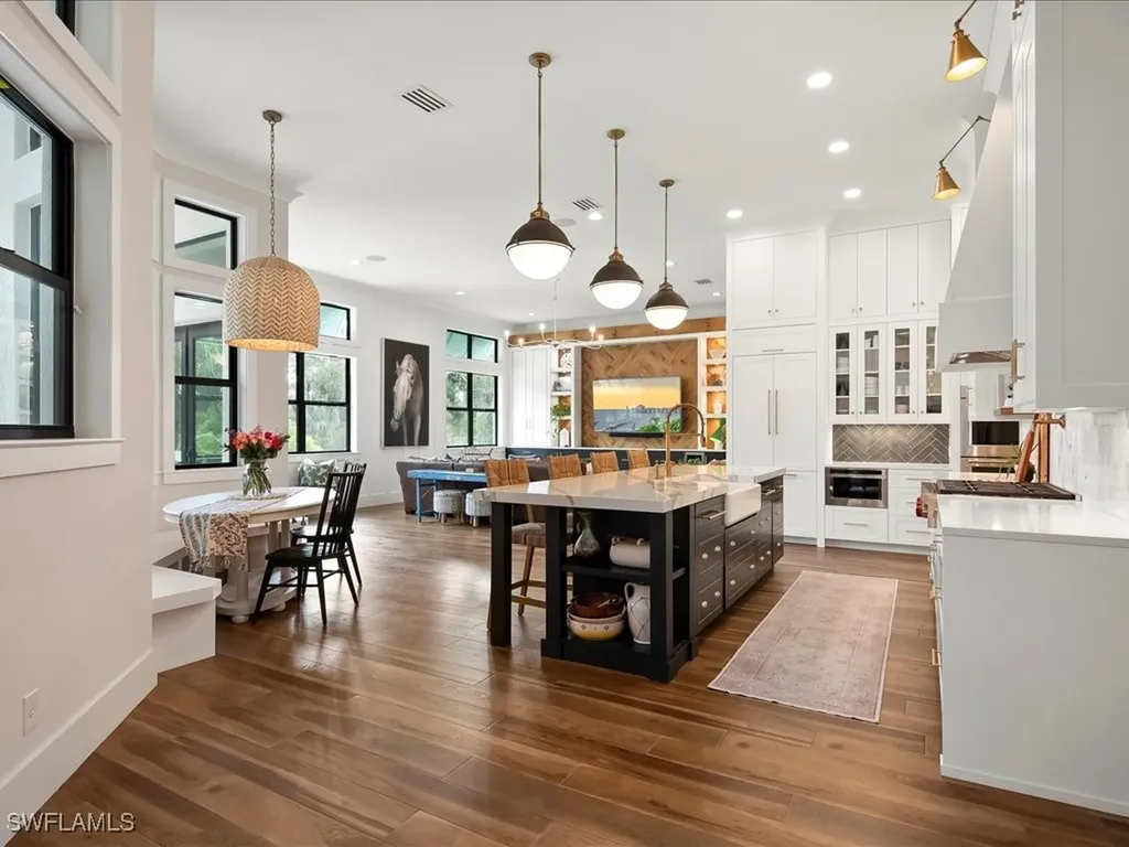 2590 2nd Street NW Naples FL 34120