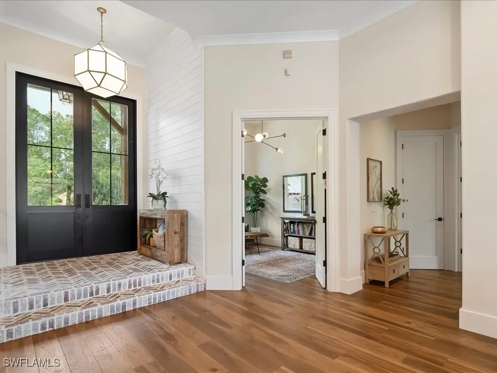 2590 2nd Street NW Naples FL 34120